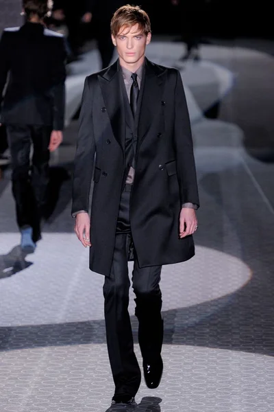 Look 40